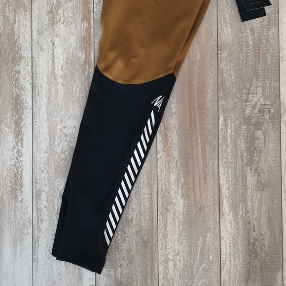 NWT Nike Dry Leggings tights - Picture 7 of 7